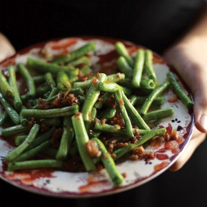 Louibia (Green Beans with Almonds)