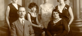Family portrait 1932 Albert Bivas